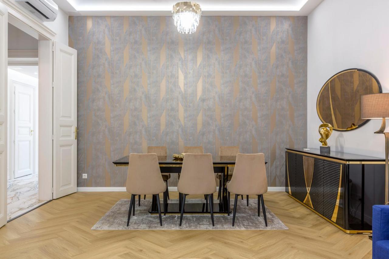 Апартаменти Luxurious Bajcsy Next To The Basilica Будапешт